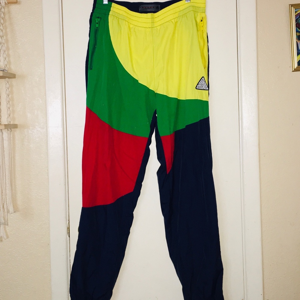 Black pyramid windbreaker sweats extra large